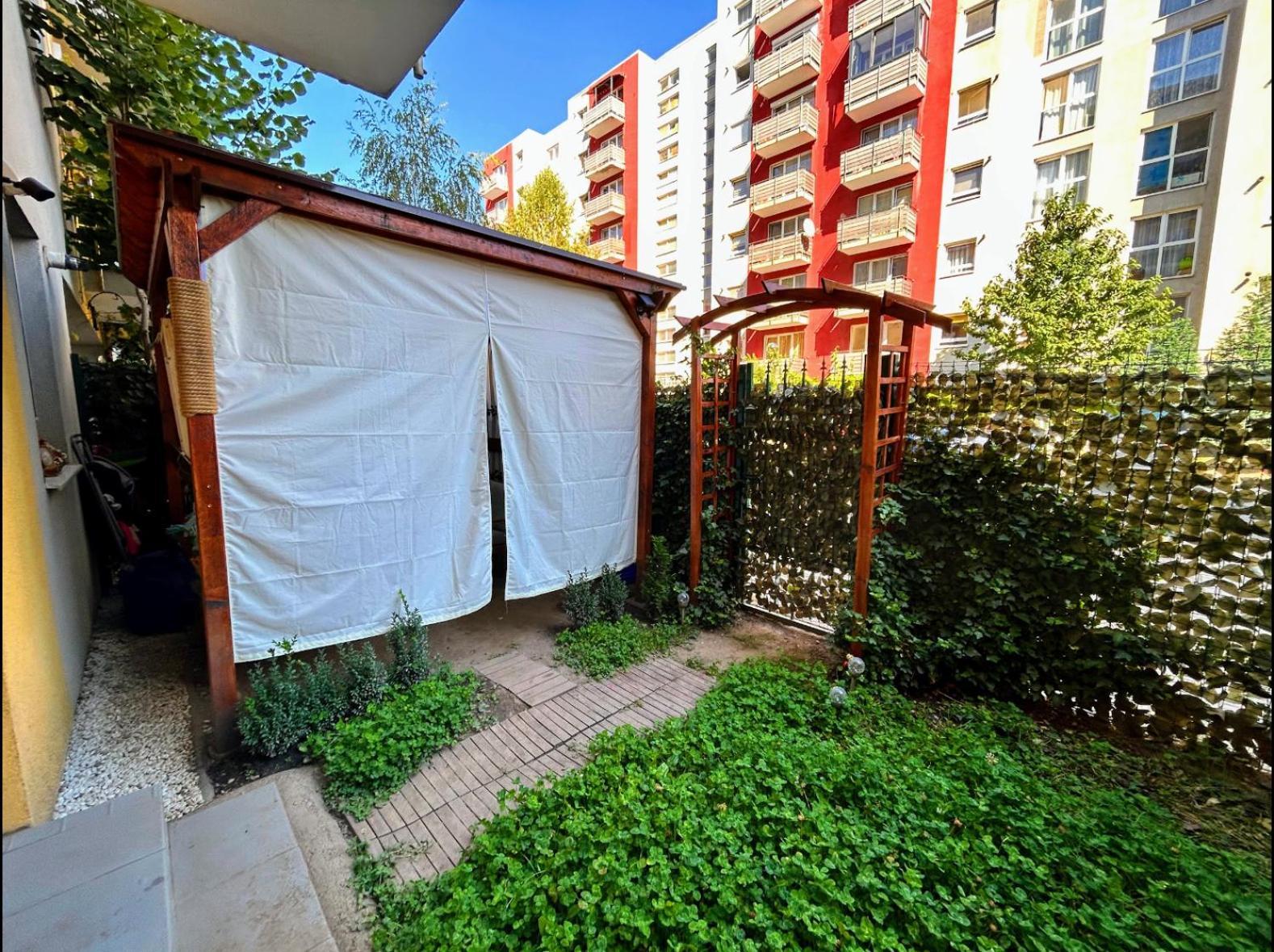 Brasov Kronstadt Garden Studio Exterior foto